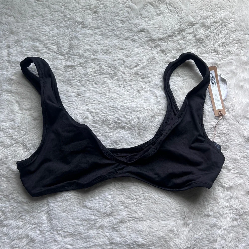 SKIMS Signature Swim Plunge Triangle Top Onyx Black BT-PLG-7500W Women's M NWT